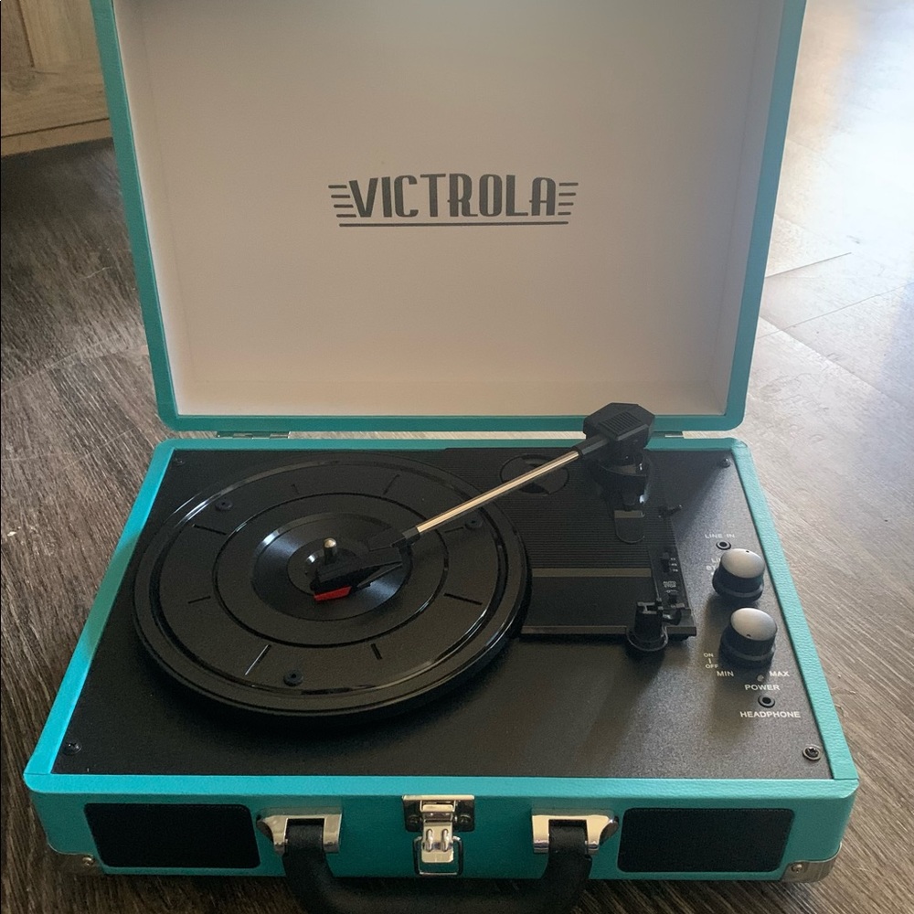 Victrola Suitcase Record Player
